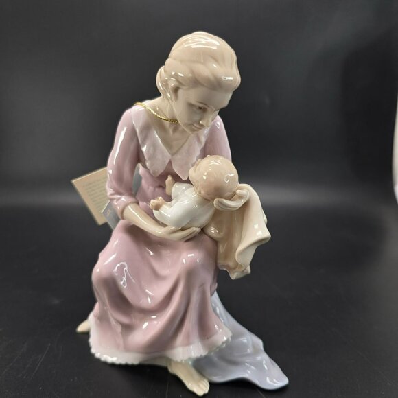 Porcelain Figurine Mother Holding Baby In Pink Dress Valencia NWT JJ3904 - Picture 3 of 12